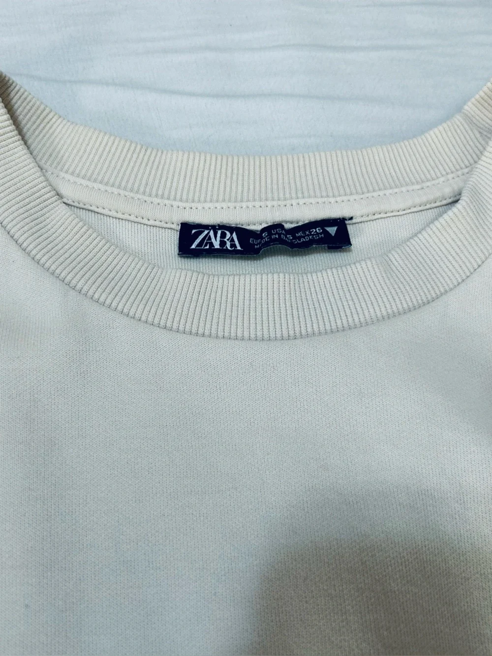 Zara Cream Cropped Elastic-Waist Tee - Picture 4 of 4
